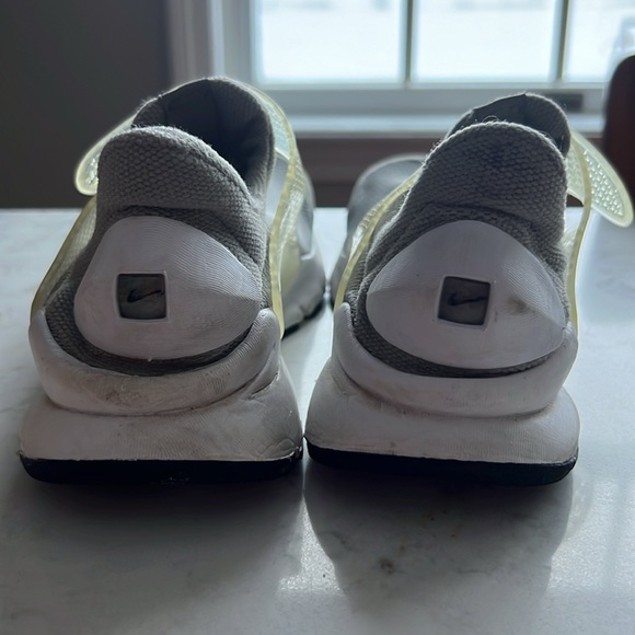 Nike sneakers - Picture 4 of 4